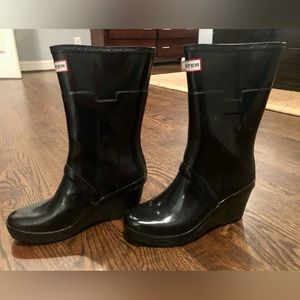Hunter Kellan Wedge rain boots, size 9